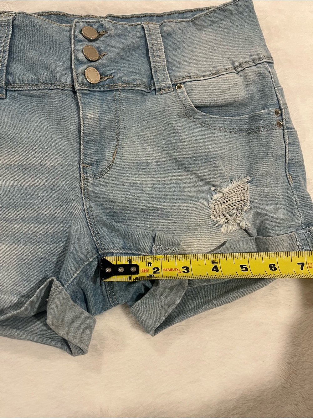 YMI Wanna Betta Butt High Rise Distressed Denim Shorts - Size 3/26 Juniors - Picture 8 of 8
